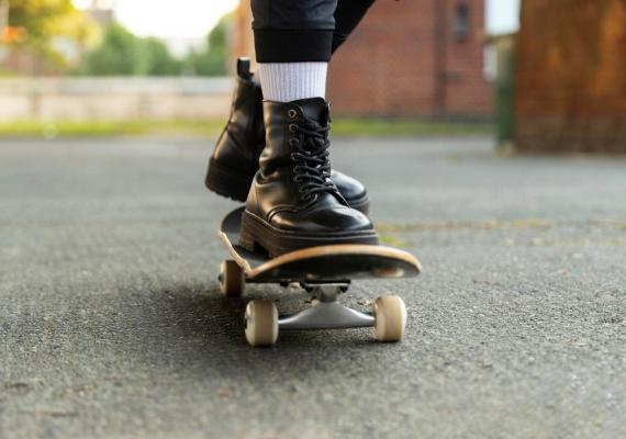 Skateboard